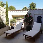 Casa de hóspedes La Glycine Blanche 4*