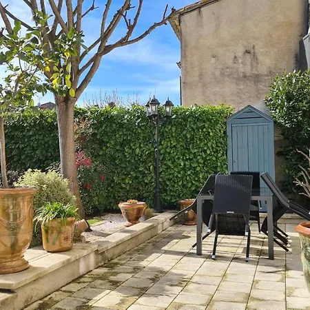 Guest house La Glycine Blanche Pomas