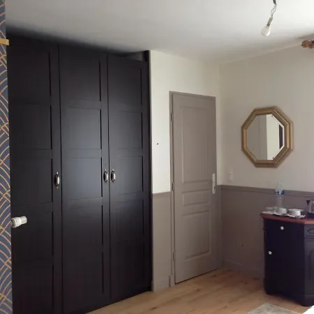 Guest house La Glycine Blanche 4*