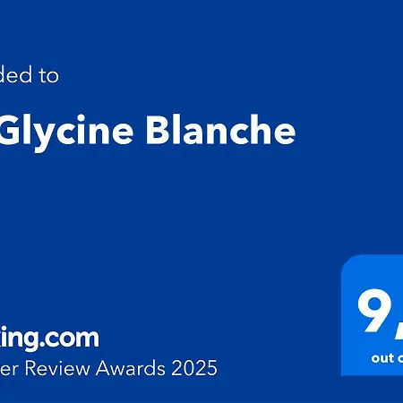 La Glycine Blanche Pomas